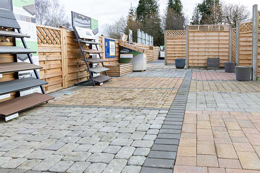 Display garden at the AWBS Oxford Branch showing lots of installed paving and fencing ideas